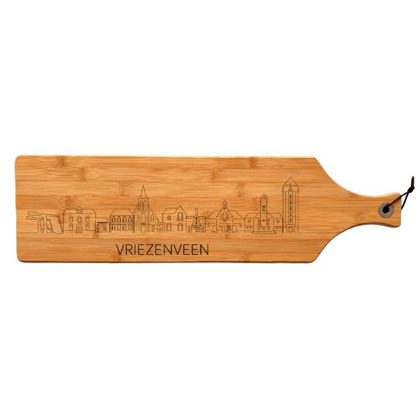 serveerplank met skyline van Vriezenveen