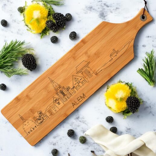 Serveerplank met skyline van Alem