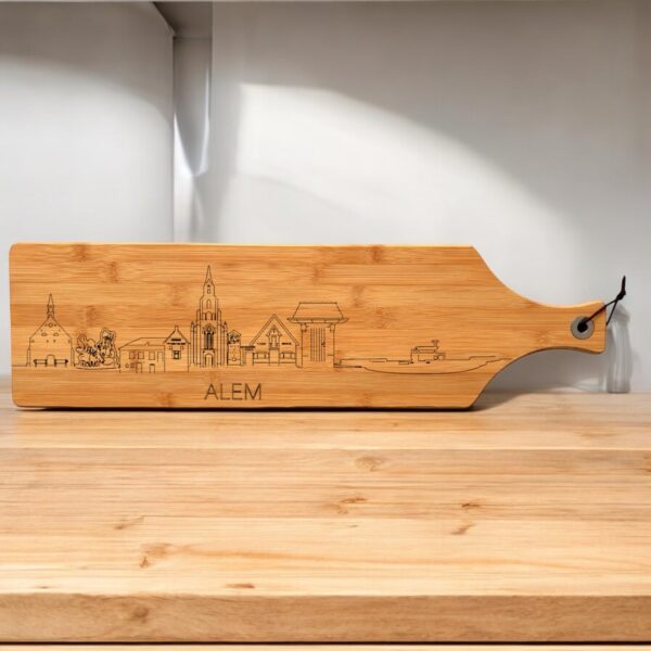 Serveerplank met skyline van Alem 1